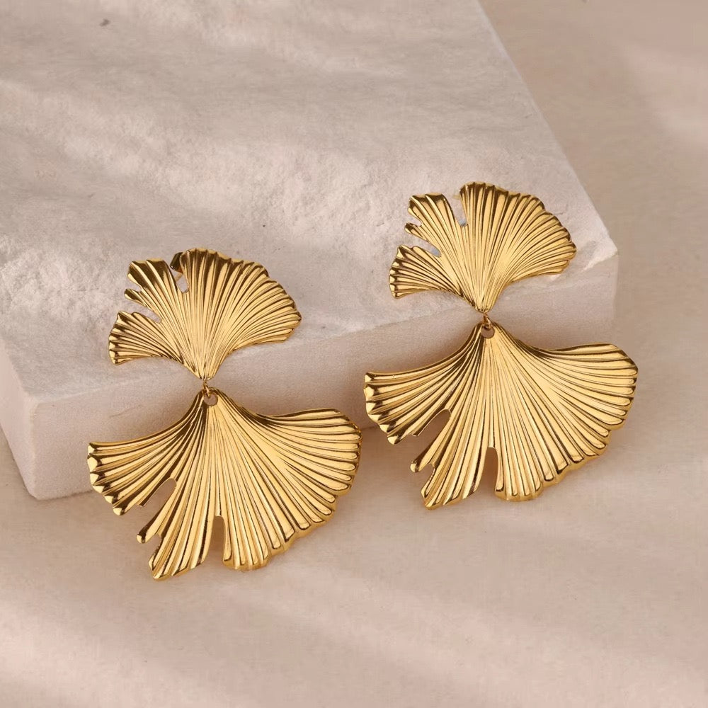Fan Shell Statement Studs